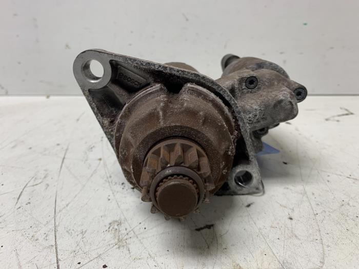 Startmotor från en Audi A1 Sportback (8XA/8XF) 1.4 TFSI 16V 122 2013