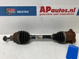 Begagnade Drivaxel, vänster fram Audi A4 (B8) 1.8 TFSI 16V Pris € 34,99 Marginaltabell erbjuds av AP Auto's