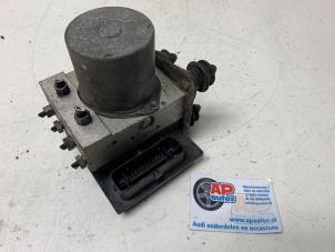 Używane Pompa ABS Audi A4 (B8) 2.0 TDI 16V Cena € 99,99 Procedura marży oferowane przez AP Auto's