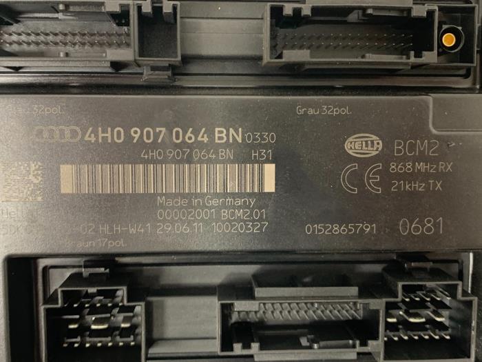 Dator , karosskontroll (BCM) från en Audi A6 (C7) 2.8 V6 24V FSI 2012