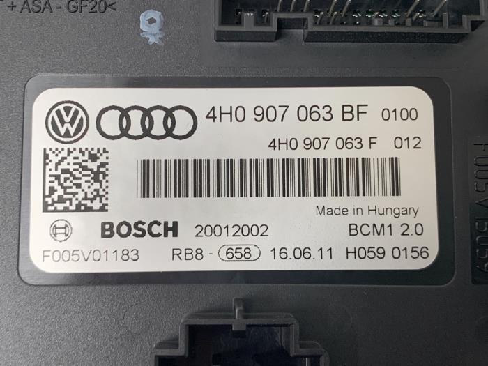 Dator , karosskontroll (BCM) från en Audi A6 (C7) 2.8 V6 24V FSI 2012
