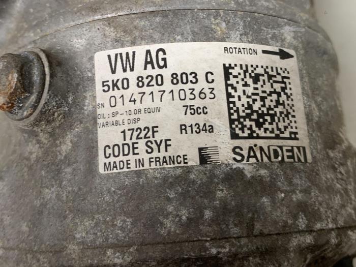 Aircopomp van een Audi Q3 (8UB/8UG) 2.0 TDI 16V 140 2014