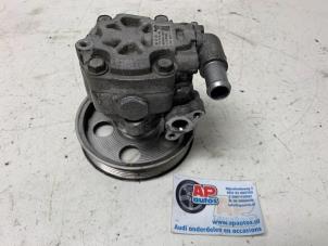 Gebruikte Stuurpomp Audi A4 Avant (B8) 2.0 TFSI 16V Prijs € 34,99 Margeregeling aangeboden door AP Auto's