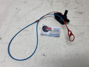 Gebruikte Tankklep Vergrendelingsmotor Audi A3 Sportback (8YA) 1.4 40 TFSIe 16V Prijs € 14,99 Margeregeling aangeboden door AP Auto's