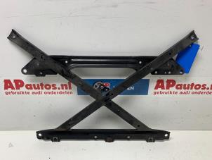 Gebruikte Subframe Audi A4 Avant (B8) 1.8 TFSI 16V Prijs € 44,99 Margeregeling aangeboden door AP Auto's