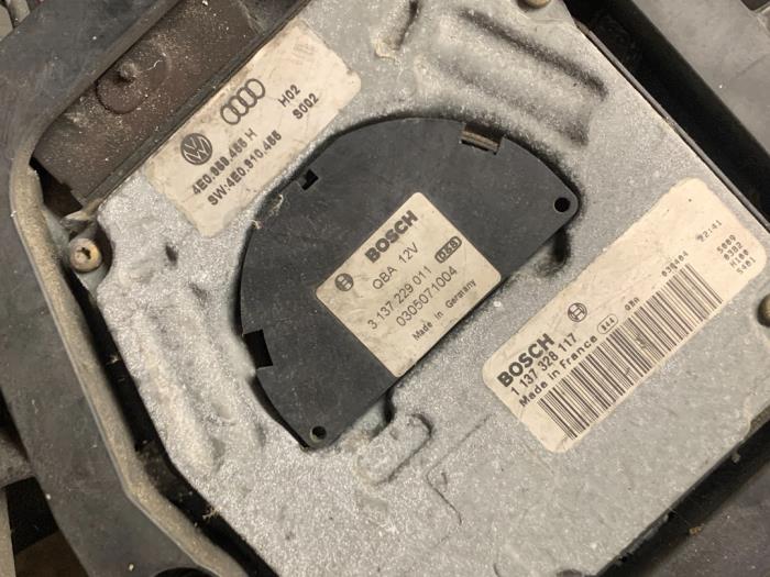 Kylfläkt från en Audi A8 (D3) 4.0 TDI V8 32V Quattro 2004