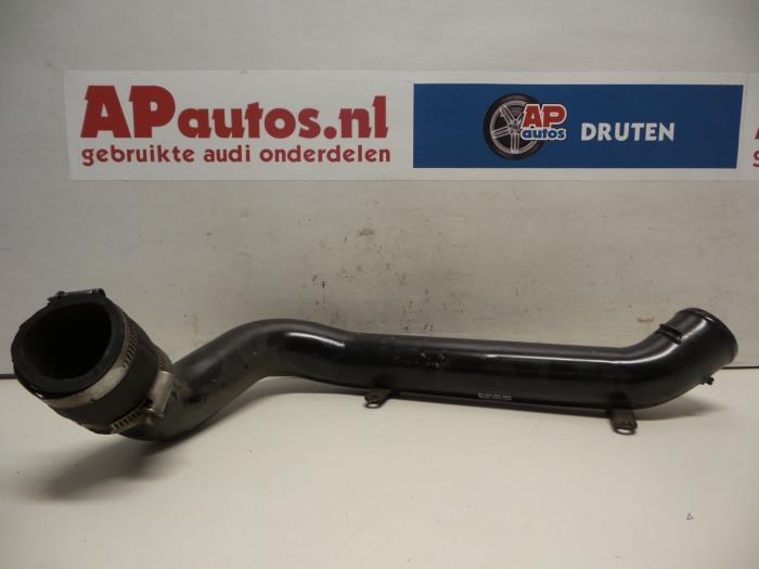 Ledningar (diverse) från en Audi A8 (D3) 3.7 V8 40V Quattro 2005