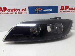 Gebruikte Koplamp links Audi Q7 (4LB) 3.0 TDI V6 24V Prijs op aanvraag aangeboden door AP Auto's