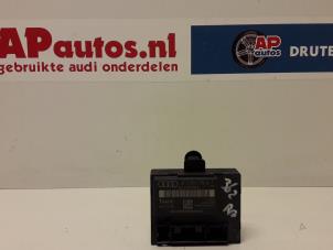 Gebruikte Centrale Deurvergrendelings Module Audi A6 Avant Quattro (C6) 3.0 TDI V6 24V Prijs € 19,99 Margeregeling aangeboden door AP Auto's