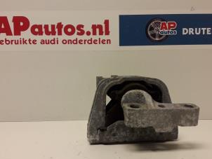 Begagnade Motorfäste Audi A3 Sportback (8PA) 1.6 Pris € 19,99 Marginaltabell erbjuds av AP Auto's