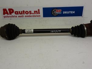 Gebruikte Aandrijfas rechts-voor Audi A6 Avant (C6) 2.4 V6 24V Prijs € 34,99 Margeregeling aangeboden door AP Auto's