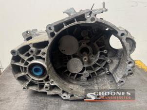 Gebruikte Versnellingsbak Volkswagen Caddy IV 2.0 TDI 122 4Motion Prijs € 840,00 Margeregeling aangeboden door Schoones Transmissies B.V.