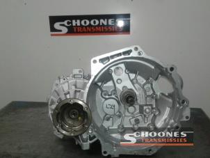Gereviseerde Versnellingsbak Volkswagen Caddy III (2KA,2KH,2CA,2CH) 1.6 TDI 16V Prijs € 907,50 Inclusief btw aangeboden door Schoones Transmissies B.V.