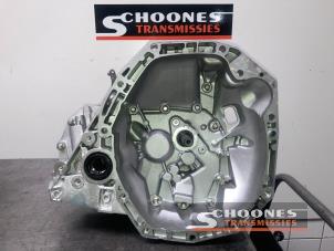 Gereviseerde Versnellingsbak Renault Clio IV Estate/Grandtour (7R) 0.9 Energy TCE 12V Prijs € 1.028,50 Inclusief btw aangeboden door Schoones Transmissies B.V.