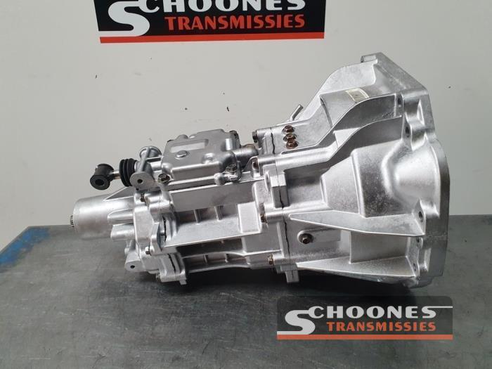 Versnellingsbak van een Suzuki Jimny Hardtop 1.3i 16V VVT 4x4 Metal Top 2009