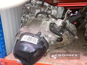 Begagnade Växellåda Renault Clio III (BR/CR) Pris € 210,00 Marginaltabell erbjuds av Schoones Transmissies B.V.
