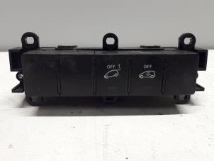 Begagnade Larmmodul Mercedes A (W169) 2.0 A-180 CDI 16V Pris € 40,00 Marginaltabell erbjuds av Tijdeman Mercedes Onderdelen