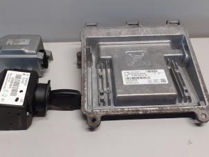 Begagnade Dator, motorstyrning Mercedes B (W245) 1.5 B-150 16V Pris på förfrågan erbjuds av Tijdeman Mercedes Onderdelen