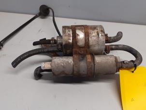 Begagnade Bensinpump Mercedes CLK (C208) 2.0 200K Evo 16V Pris på förfrågan erbjuds av Tijdeman Mercedes Onderdelen