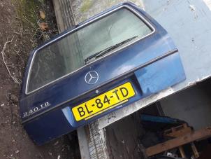 Begagnade Baklucka Mercedes T/TE/TD (S123) 200 T Pris € 300,00 Marginaltabell erbjuds av Tijdeman Mercedes Onderdelen
