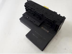 Gebruikte Zekeringkast Mercedes CLK (R208) 2.0 200K Evo 16V Prijs € 54,00 Margeregeling aangeboden door Tijdeman Mercedes Onderdelen