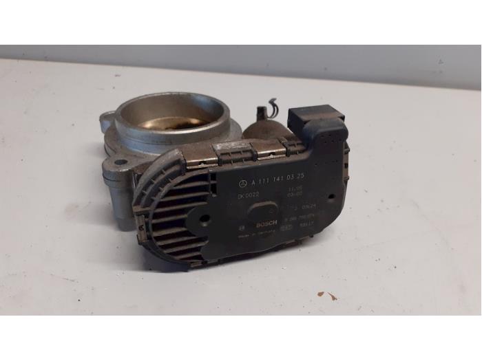 Spjällhus från en Mercedes-Benz CLK (C208) 2.0 200K Evo 16V 2000