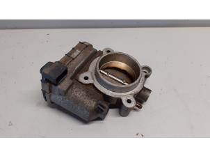 Gebruikte Gasklephuis Mercedes CLK (C208) 2.0 200K Evo 16V Prijs € 49,99 Margeregeling aangeboden door Tijdeman Mercedes Onderdelen