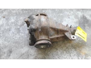 Gebruikte Differentieel achter Mercedes SLK (R170) 2.0 200 16V Prijs € 350,00 Margeregeling aangeboden door Tijdeman Mercedes Onderdelen