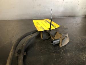 Begagnade Övertrycksventil, turbo Mercedes A (W169) 2.0 A-160 CDI 16V Pris € 21,00 Marginaltabell erbjuds av Tijdeman Mercedes Onderdelen