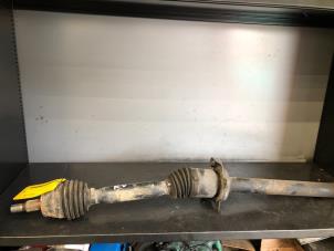 Begagnade Drivaxel, höger fram Mercedes A (W169) 2.0 A-160 CDI 16V Pris på förfrågan erbjuds av Tijdeman Mercedes Onderdelen