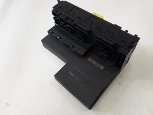 Gebruikte Zekeringkast Mercedes CLK (R208) 2.0 200K Evo 16V Prijs € 54,00 Margeregeling aangeboden door Tijdeman Mercedes Onderdelen