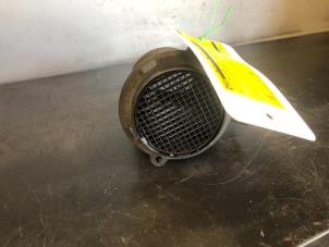 Begagnade Luftmassemätare Mercedes E (W210) 2.2 E-220 CDI 16V Pris på förfrågan erbjuds av Tijdeman Mercedes Onderdelen