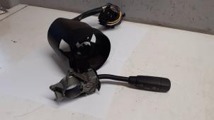 Begagnade Indikatorbrytare Mercedes C (W202) 2.0 C-200 CGI 16V Pris € 33,00 Marginaltabell erbjuds av Tijdeman Mercedes Onderdelen