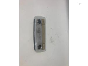 Gebruikte Binnenverlichting achter Mercedes C Estate (S204) 2.2 C-200 CDI 16V . Prijs € 30,00 Margeregeling aangeboden door Tijdeman Mercedes Onderdelen