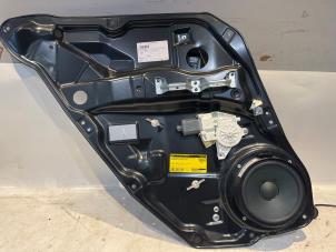 Begagnade Fönstermekanism för bakre dörr, 4-dörrars, vänster Mercedes R (W251) 5.0 500 V8 32V 4-Matic Pris € 49,00 Marginaltabell erbjuds av Tijdeman Mercedes Onderdelen