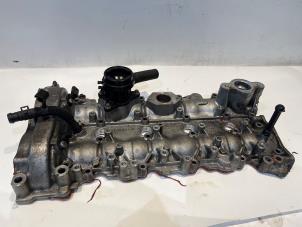 Begagnade Vipparmskåpa Mercedes A (W176) 1.6 A-180 16V Pris € 40,00 Marginaltabell erbjuds av Tijdeman Mercedes Onderdelen