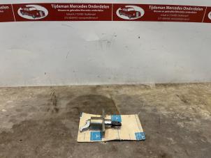 Nieuwe Slot Cilinder achter Mercedes /8 (W115) 200 Prijs € 108,90 Inclusief btw aangeboden door Tijdeman Mercedes Onderdelen