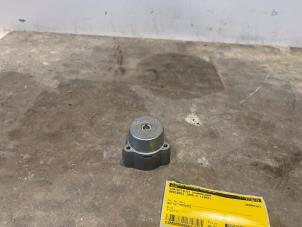 Begagnade Tändningslås Mercedes 190 D (W201) 2.0 D Pris € 50,00 Marginaltabell erbjuds av Tijdeman Mercedes Onderdelen