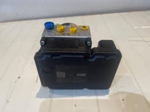 Begagnade ABS-pump Mercedes C (W204) 1.6 C-180 16V BlueEfficiency Pris € 299,00 Marginaltabell erbjuds av Tijdeman Mercedes Onderdelen