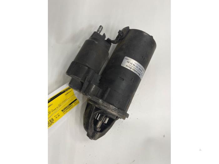Startmotor från en Mercedes-Benz ML I (163) 270 2.7 CDI 20V 2003