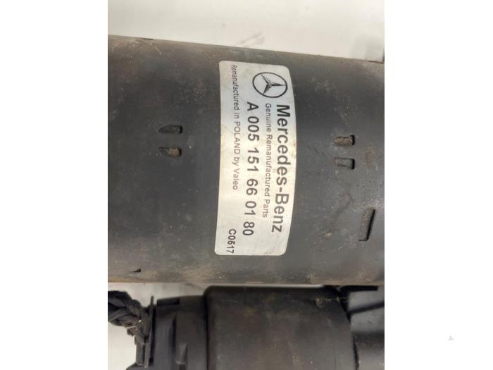 Startmotor från en Mercedes-Benz ML I (163) 270 2.7 CDI 20V 2003