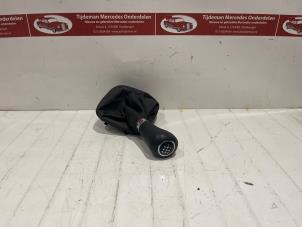 Begagnade Växelspaksskydd Mercedes B (W245) 2.0 B-180 CDI 16V Pris € 45,00 Marginaltabell erbjuds av Tijdeman Mercedes Onderdelen