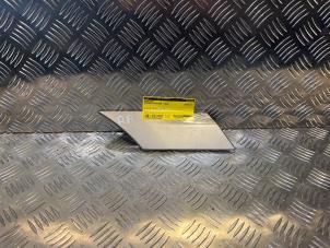 Begagnade Dekorstripe Mercedes B (W245) 2.0 B-180 CDI 16V Pris € 30,00 Marginaltabell erbjuds av Tijdeman Mercedes Onderdelen