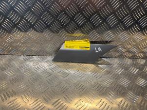 Begagnade Dekorstripe Mercedes B (W245) 2.0 B-180 CDI 16V Pris € 30,00 Marginaltabell erbjuds av Tijdeman Mercedes Onderdelen