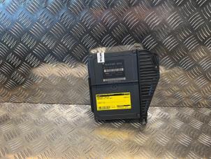 Używane Sterownik dachu cabrio Mercedes SLK (R170) 2.3 230 K 16V Cena € 300,00 Procedura marży oferowane przez Tijdeman Mercedes Onderdelen