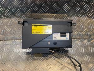 Begagnade CD-växlare Mercedes SLK (R170) 2.3 230 K 16V Pris € 100,00 Marginaltabell erbjuds av Tijdeman Mercedes Onderdelen