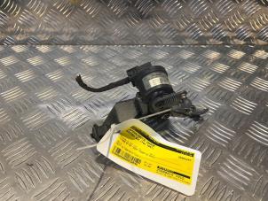 Używane Czujnik polozenia pedalu gazu Mercedes SLK (R170) 2.3 230 K 16V Cena € 75,00 Procedura marży oferowane przez Tijdeman Mercedes Onderdelen