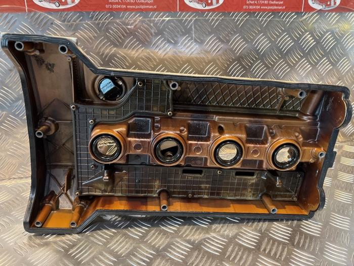 Vipparmskåpa från en Mercedes-Benz SLK (R170) 2.3 230 K 16V 1997