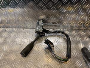 Begagnade Indikatorrelä Mercedes C Combi (S202) 1.8 C180T 16V Pris € 45,00 Marginaltabell erbjuds av Tijdeman Mercedes Onderdelen