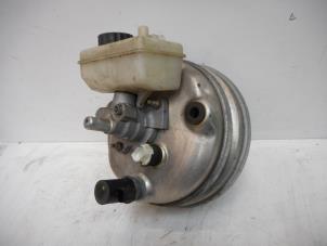 Gebruikte Rembekrachtiger Mercedes S (W220) 5.0 S-500 V8 24V Prijs € 75,00 Margeregeling aangeboden door Tijdeman Mercedes Onderdelen